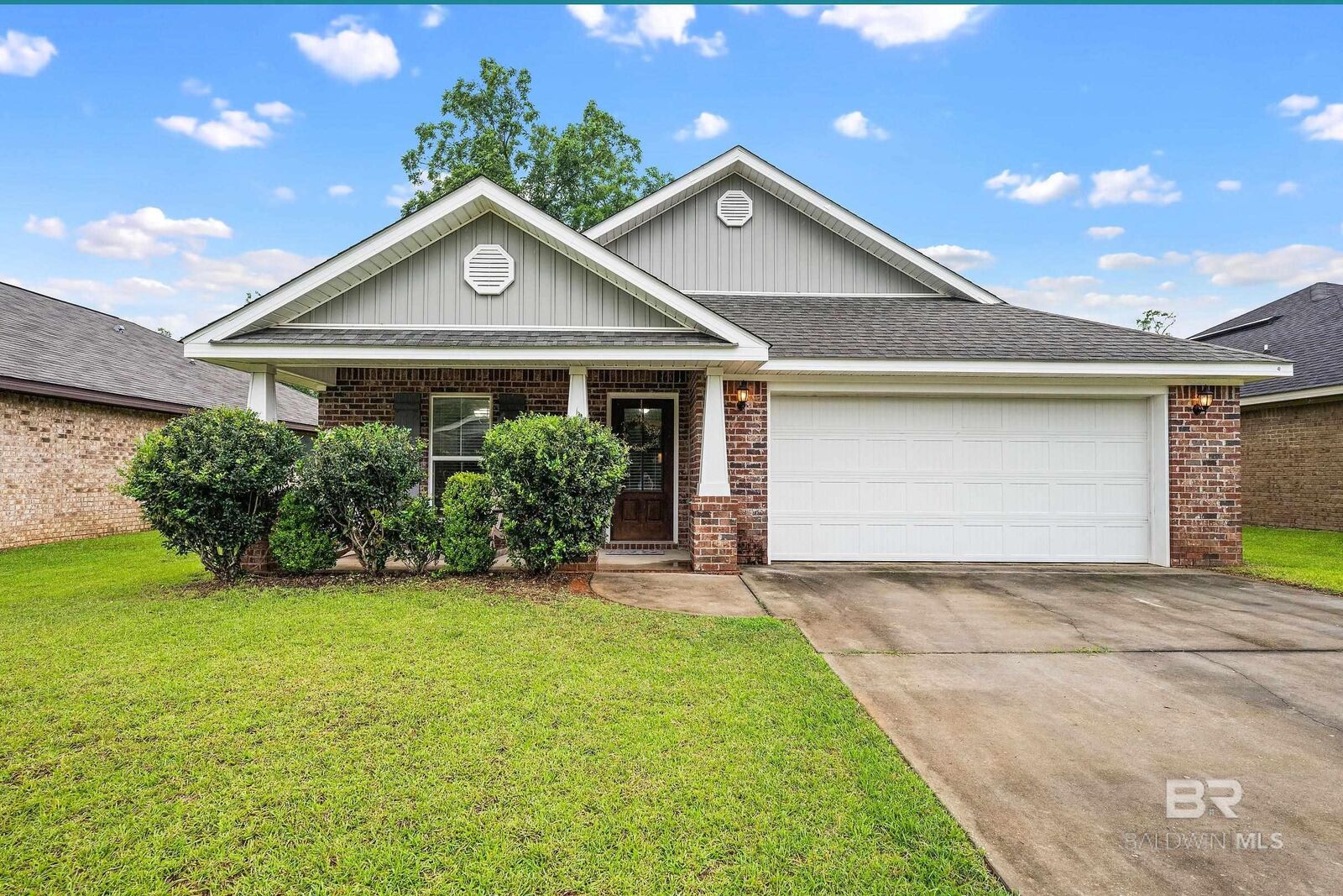 Property Photo: 1377 Majesty Loop AL 36535