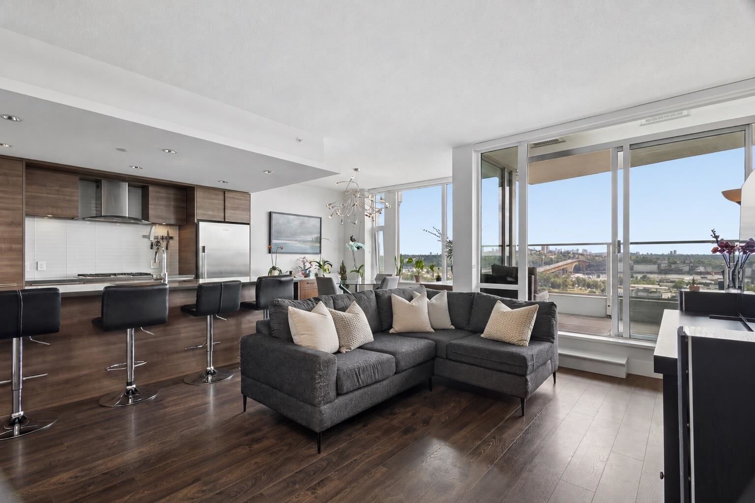 Property Photo: 1550 Fern Street 2303 BC V7J 0A9
