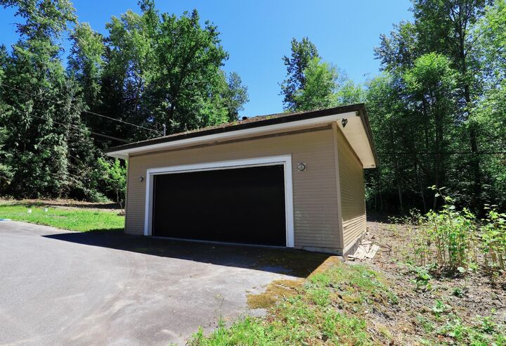 Property Photo:  25982 Dewdney Trunk Road  BC V4R 1Y4 