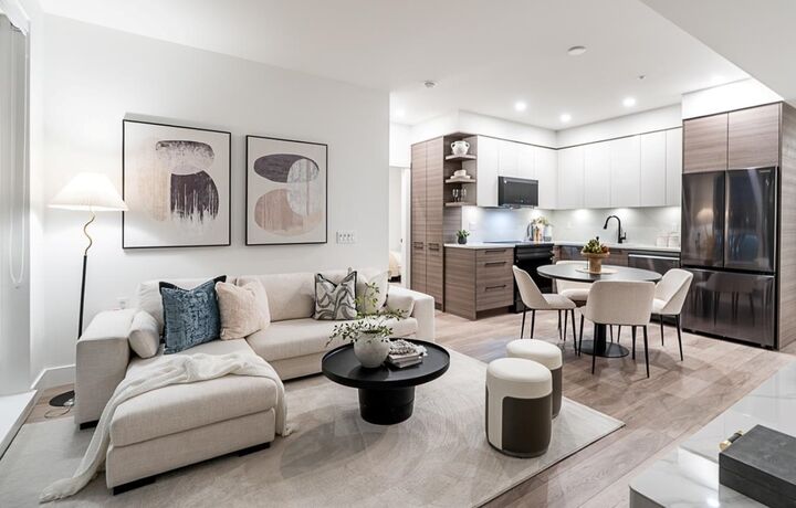 422 Lakewood Drive 201 — photo 1