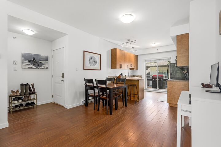 Property Photo: 7450 Prospect Street 7 BC V0N 2L1