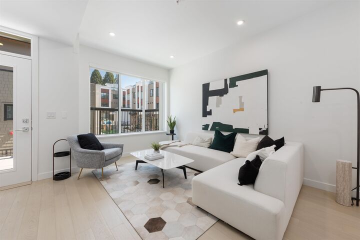 Property Photo: 885 W 33rd Avenue BC V5Z 2K5
