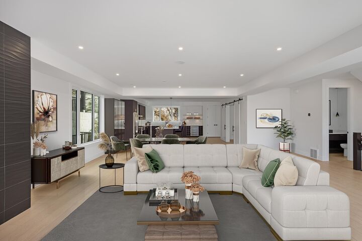 Property Photo: 3385 Mamquam Road 28 BC V8B 0E3
