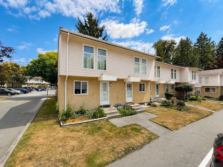 6878 Arlington Street — photo 1