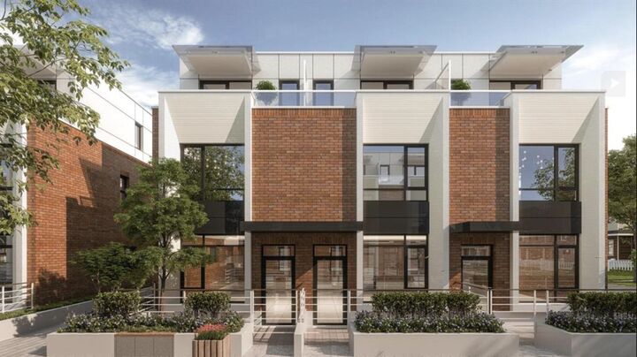 6352 Oak Street — photo 1