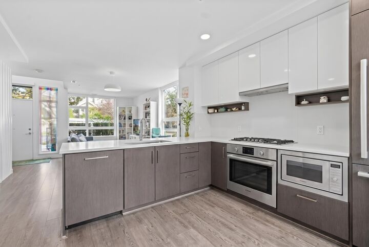 190 W 63rd Avenue — photo 1