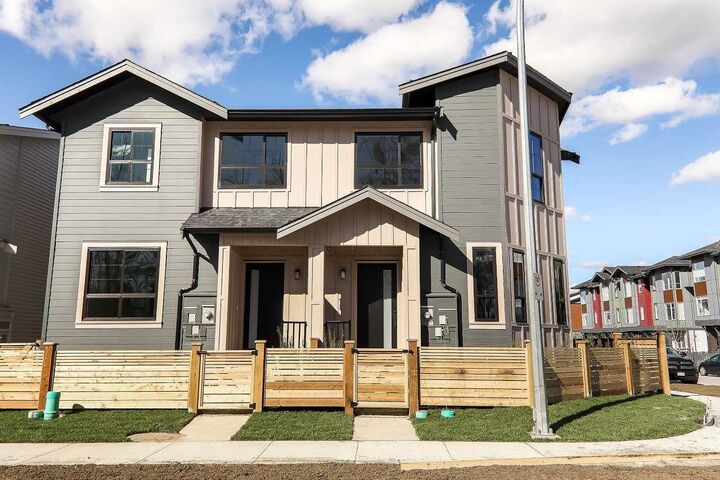 20687 76 Avenue — photo 1