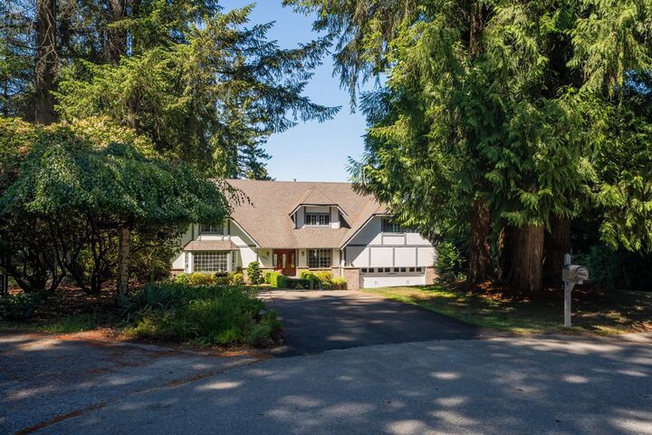 Property Photo: 16233 30B Avenue BC V4P 2X7