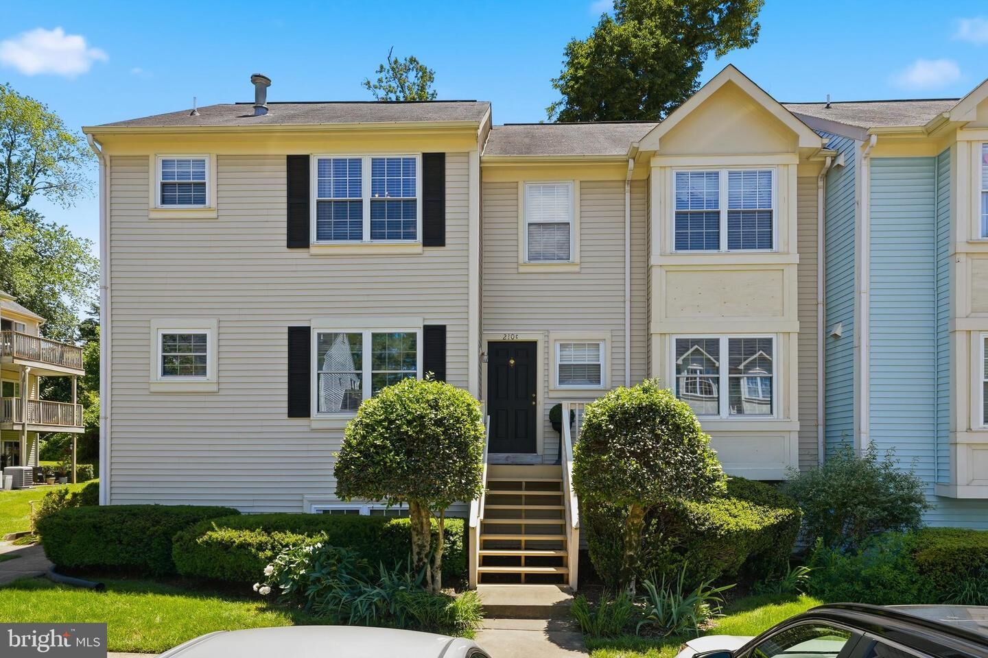 Property Photo: 210 Fernwood Place C VA 20186
