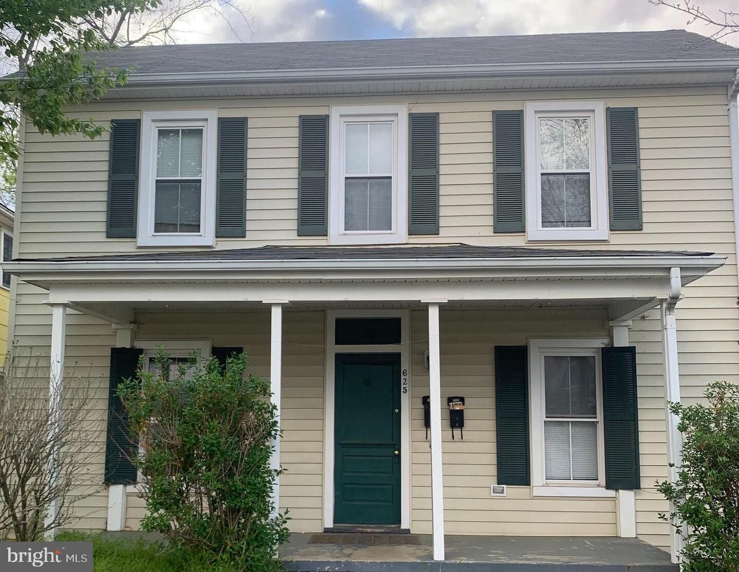 Property Photo: 625 Wolfe Street VA 22401