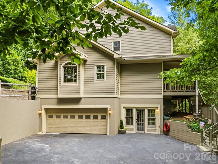 Property Photo:  840 Stoney Stream Lane  NC 28704 