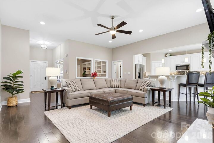 Property Photo:  7882 Ballentrae Place  NC 28164 