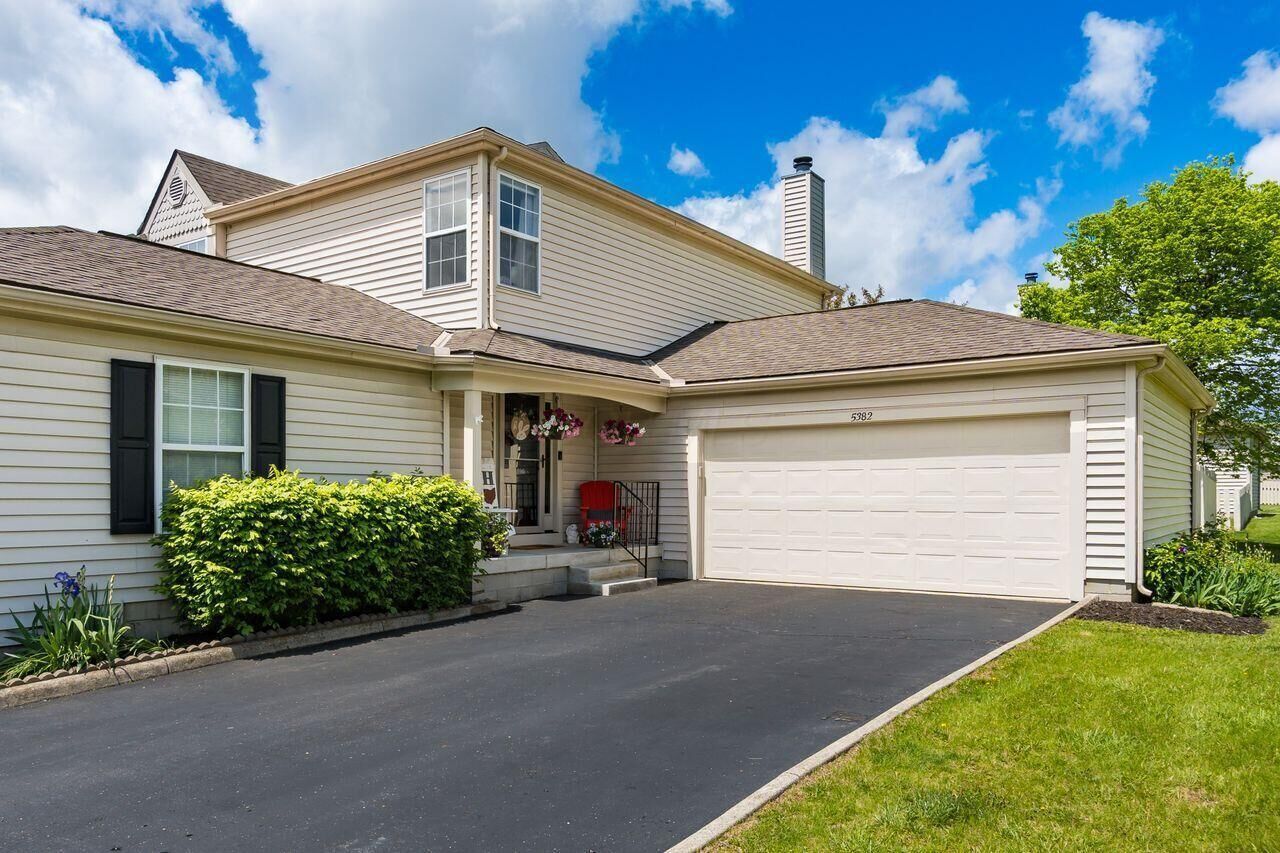 Property Photo:  5382 Coral Berry Drive  OH 43235 