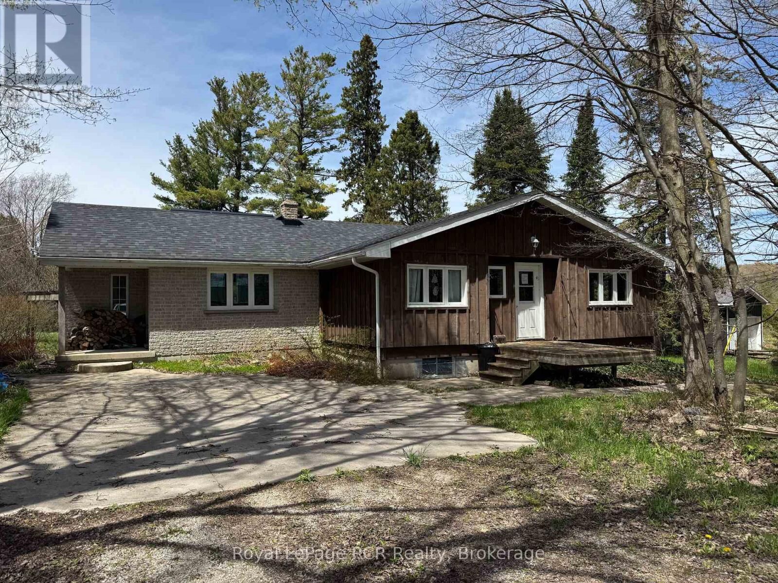 Property Photo: 600457 50 Sideroad ON N0H 1R0