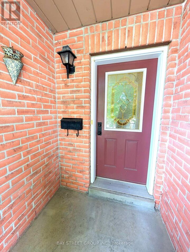 Property Photo: 67 Rougehaven Way ON L3P 7W5