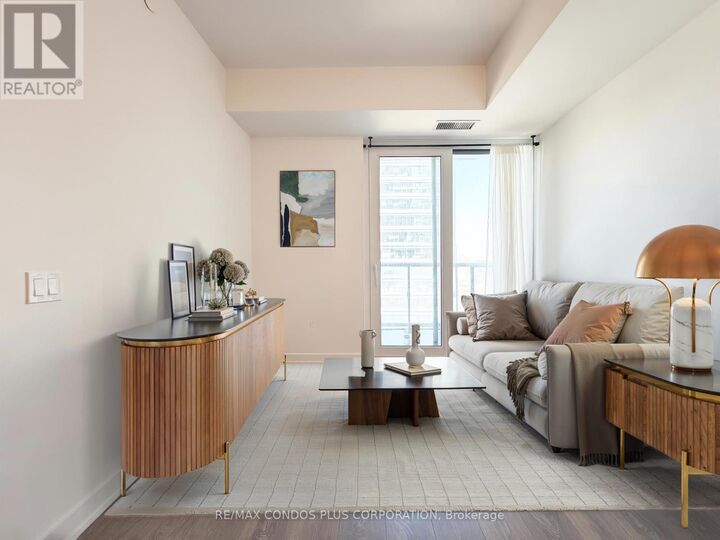 Property Photo: 108 Peter Street 1525 ON M5V 0W2