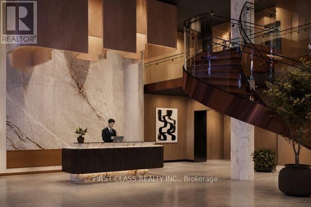 Property Photo:  91 Montclair Avenue 607  ON M5P 1P5 
