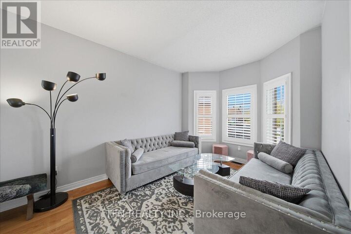 Property Photo:  2073 Cynthia Court East  ON L9S 4Z1 