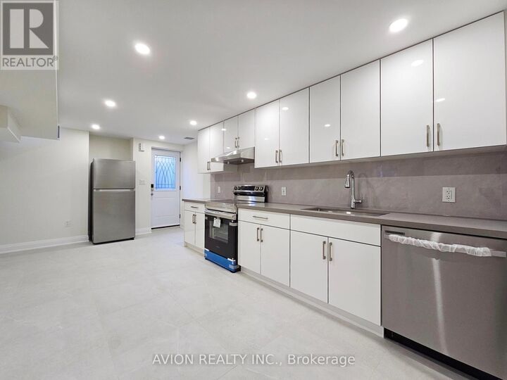 Property Photo:  6 Plantain Lane Bsmt  ON L4E 1B9 