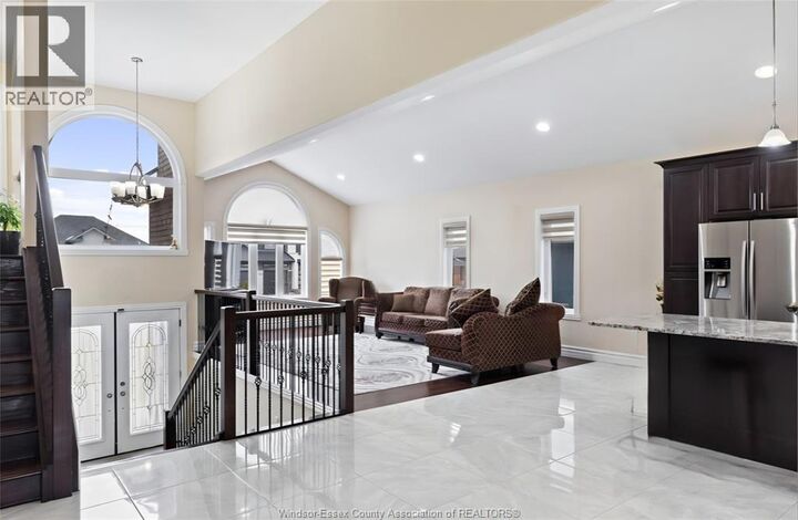 Property Photo:  901 Lakewood Crescent Upper  ON N0R 1A0 