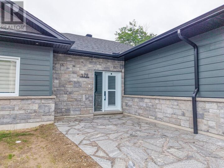 Property Photo:  178 Carmichael Drive  ON P1B 8G2 