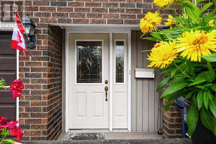 Property Photo:  81 Permfield Path  ON M9C 4Y5 