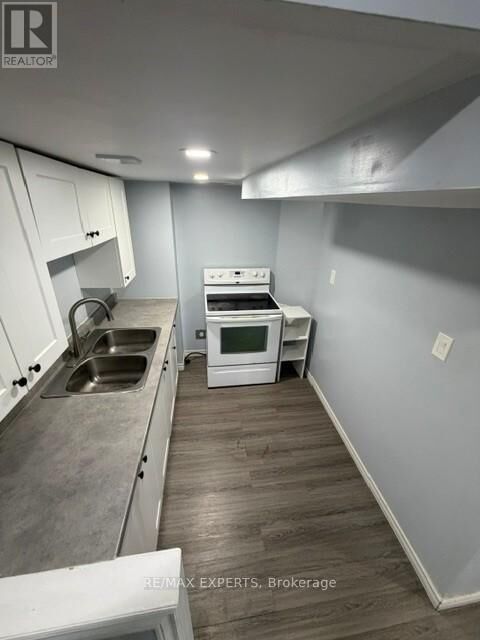 Property Photo:  87 Spruce Pine Crescent  ON L6A 0X7 