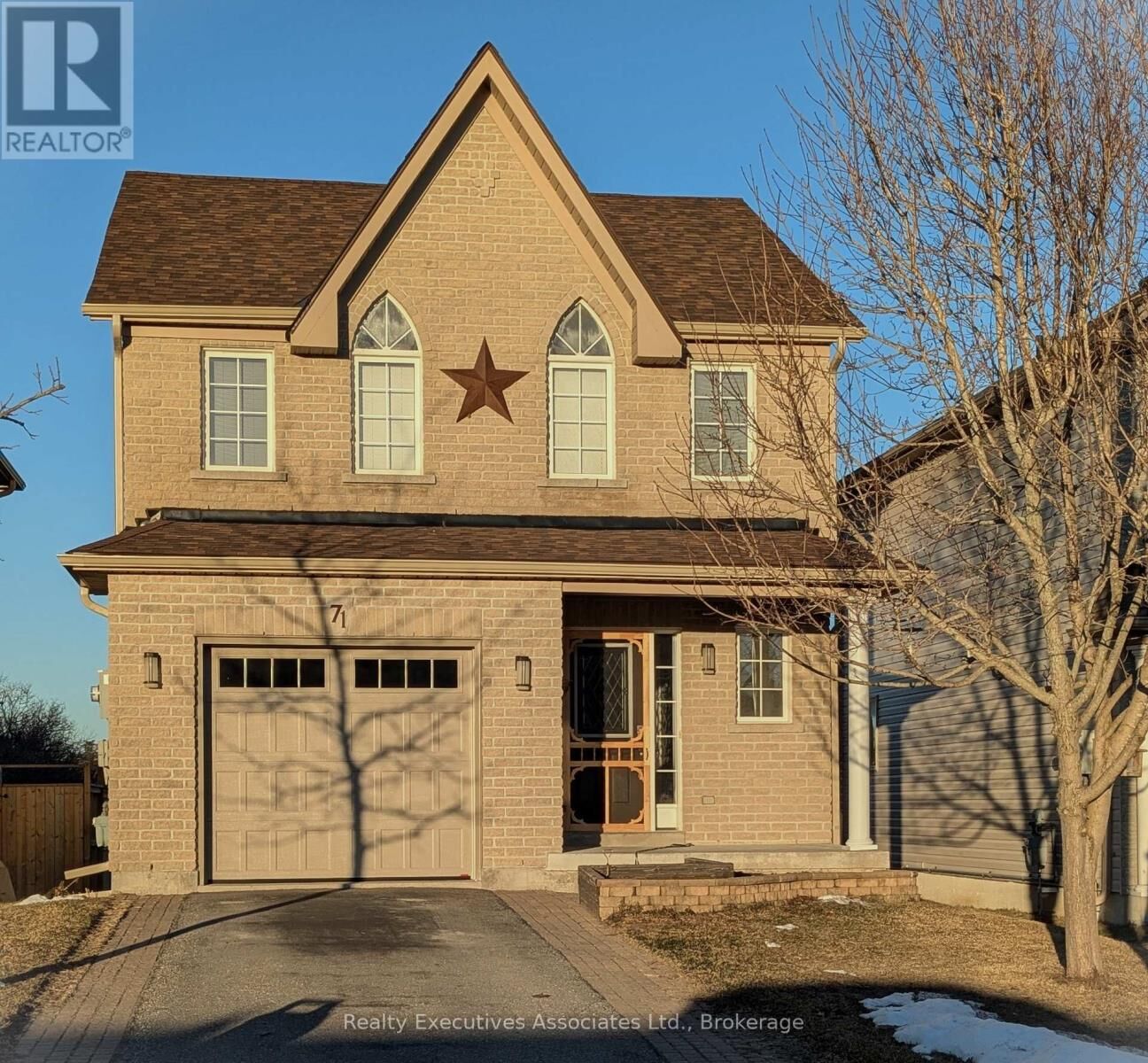 Property Photo: 71 Truax Street ON K9V 0E3
