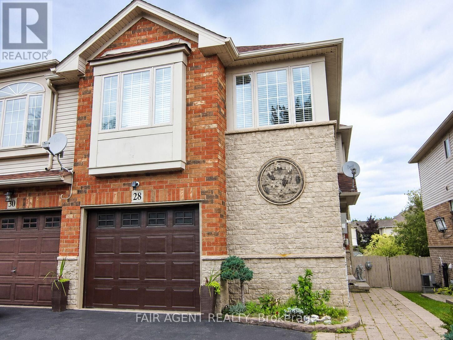 Property Photo: 28 Elderberry Avenue ON L3M 5R5