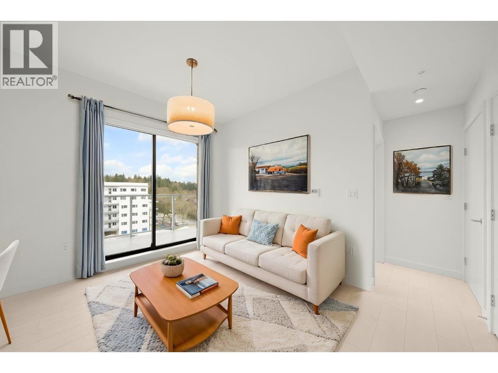 Property Photo:  4928 Quebec Street 605  BC V5W 0G6 