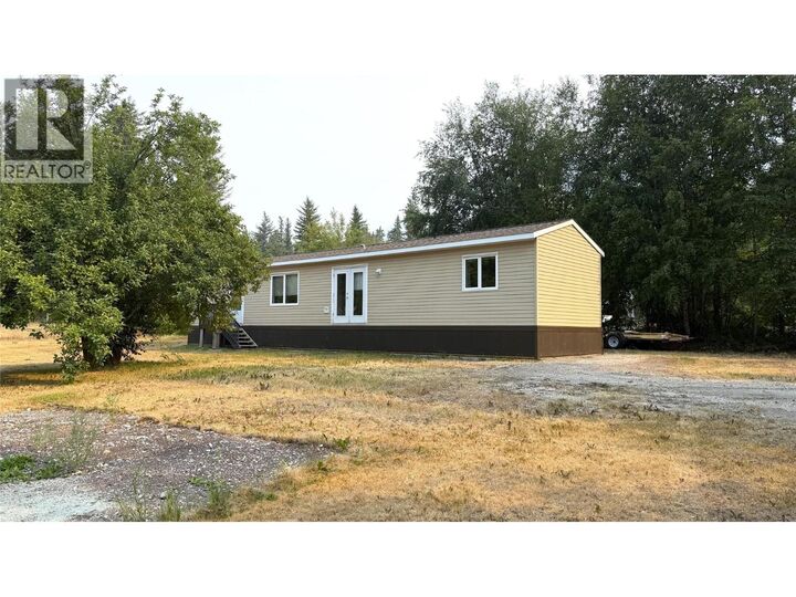 Property Photo: 1245 Horse Creek Road South 4 BC V0A 1H0