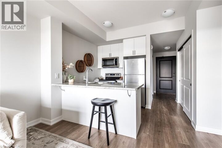 Property Photo:  870 Queenston Road 504  ON L8G 0B9 