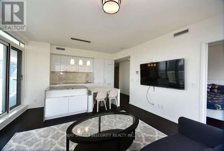 Property Photo:  1 Bloor Street East 3801  ON M4W 1A9 