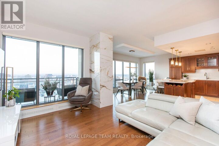 Property Photo:  90 George Street 1108  ON K1N 0A8 