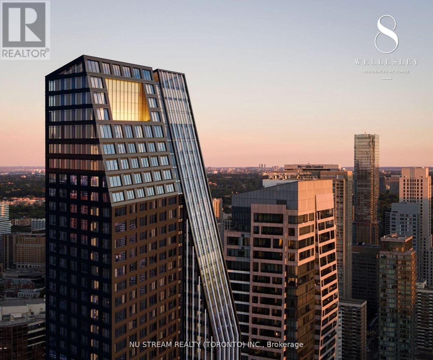 Property Photo: 8 Wellesley Street West 5507 ON M4Y 0J5