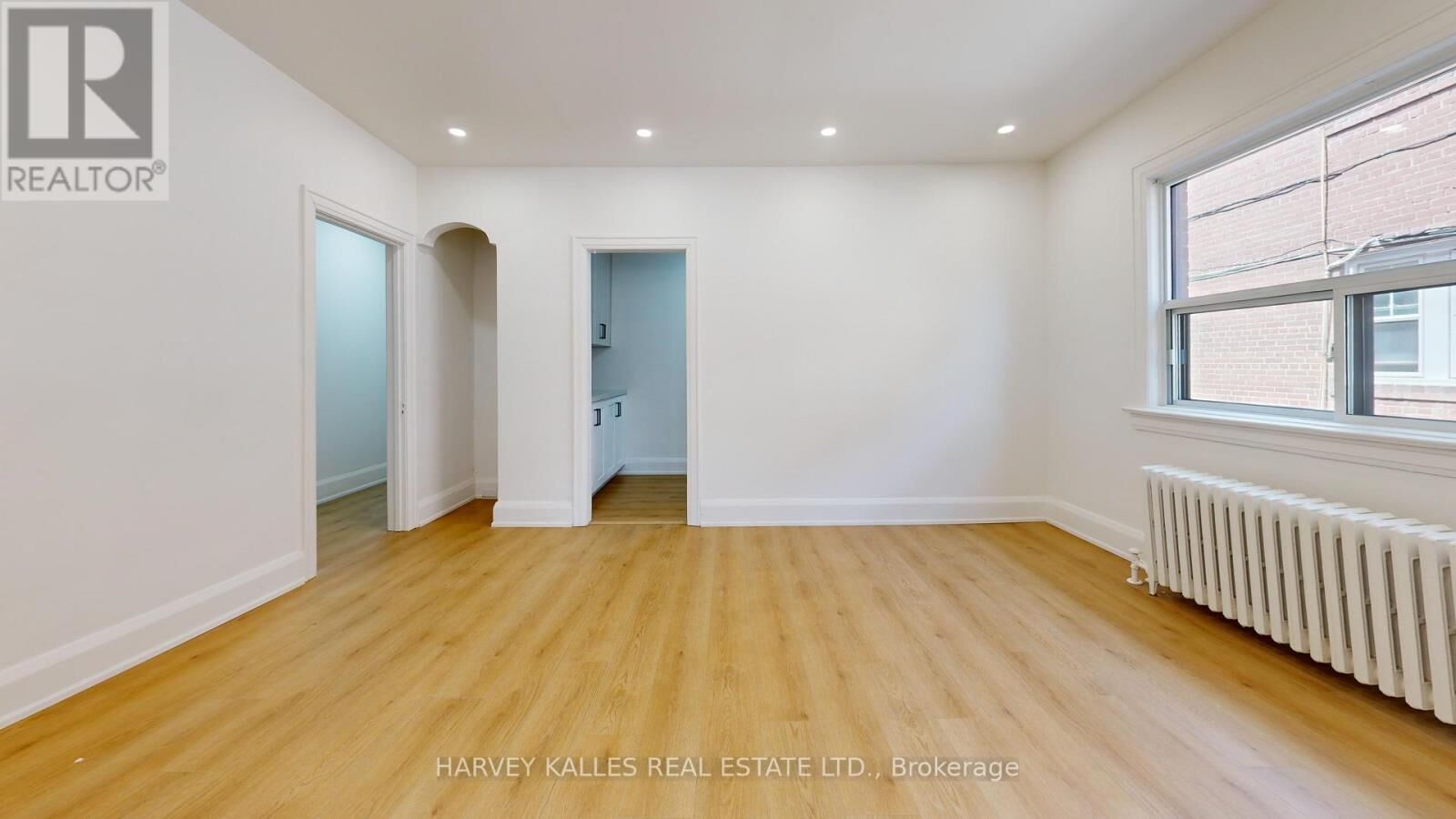 Property Photo:  1216 Avenue Road 2  ON M5N 2G4 