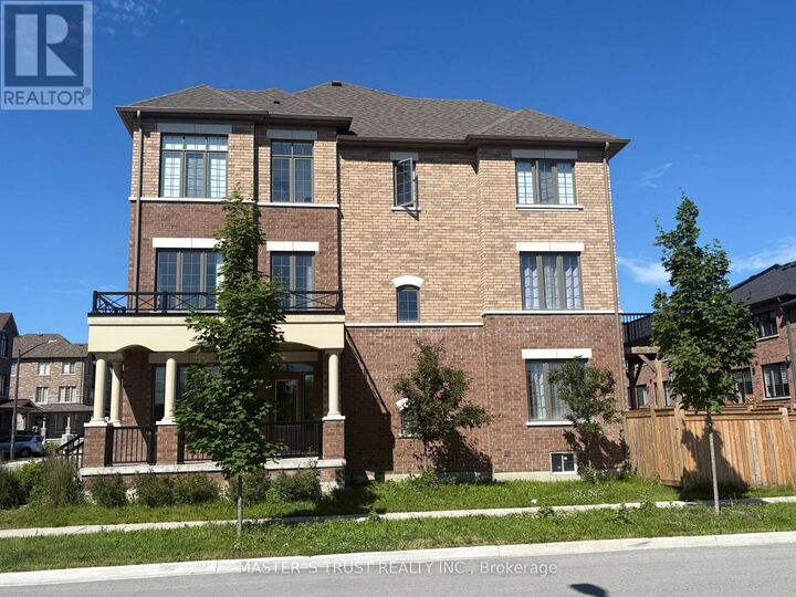 Property Photo:  2 Hallmark Way  ON L1P 0K2 