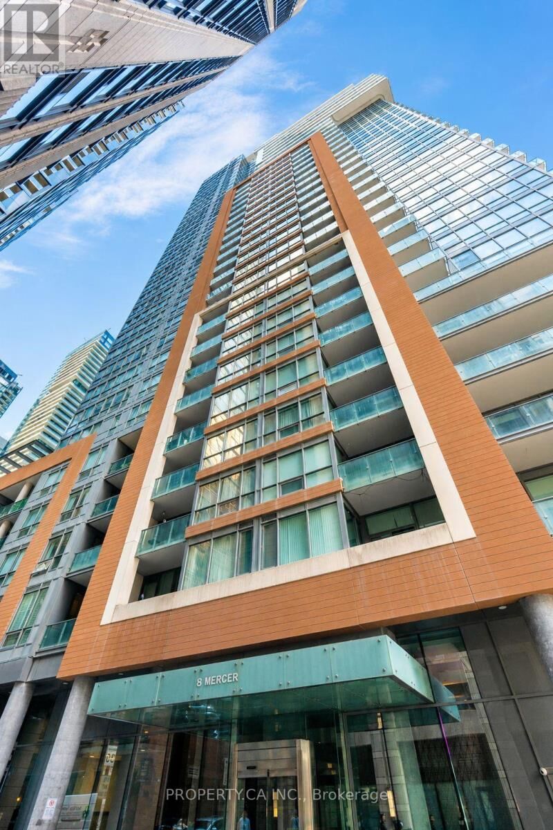 Property Photo:  8 Mercer Street 2611  ON M5V 0C4 