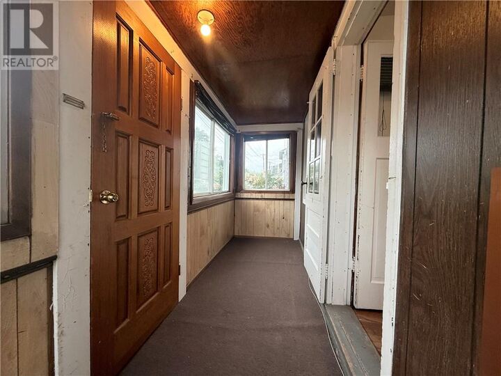 Property Photo:  321 Mountain Street  ON P3B 2T8 