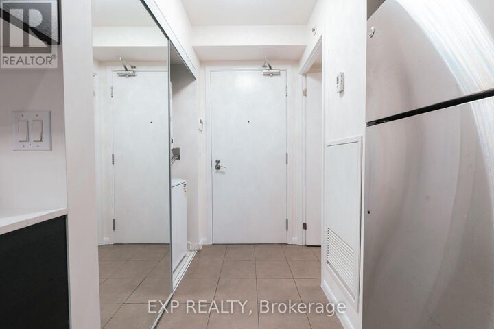 Property Photo:  830 Lawrence Avenue West 540  ON M6A 0B6 