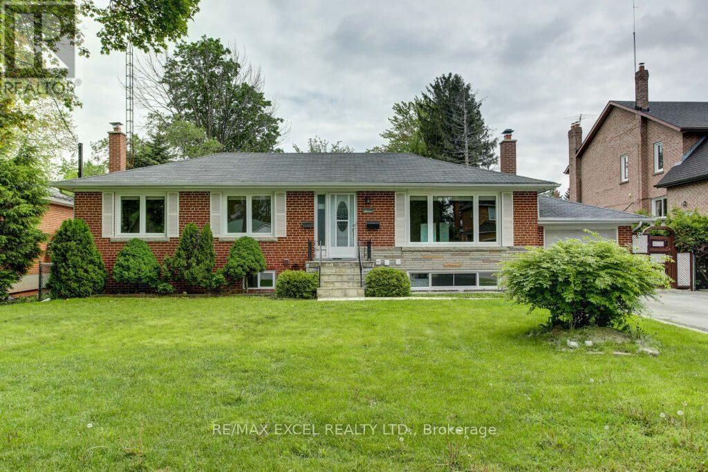 Property Photo: 35 Urbandale Avenue ON M2M 2G9