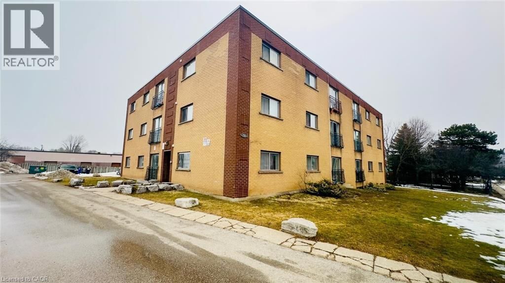 Property Photo: 76 Brybeck Crescent 202 ON N2M 2C6