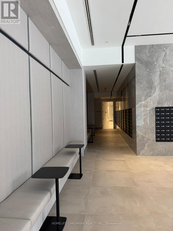 Property Photo:  609 Sherbourne Street 2208  ON M4X 1L1 