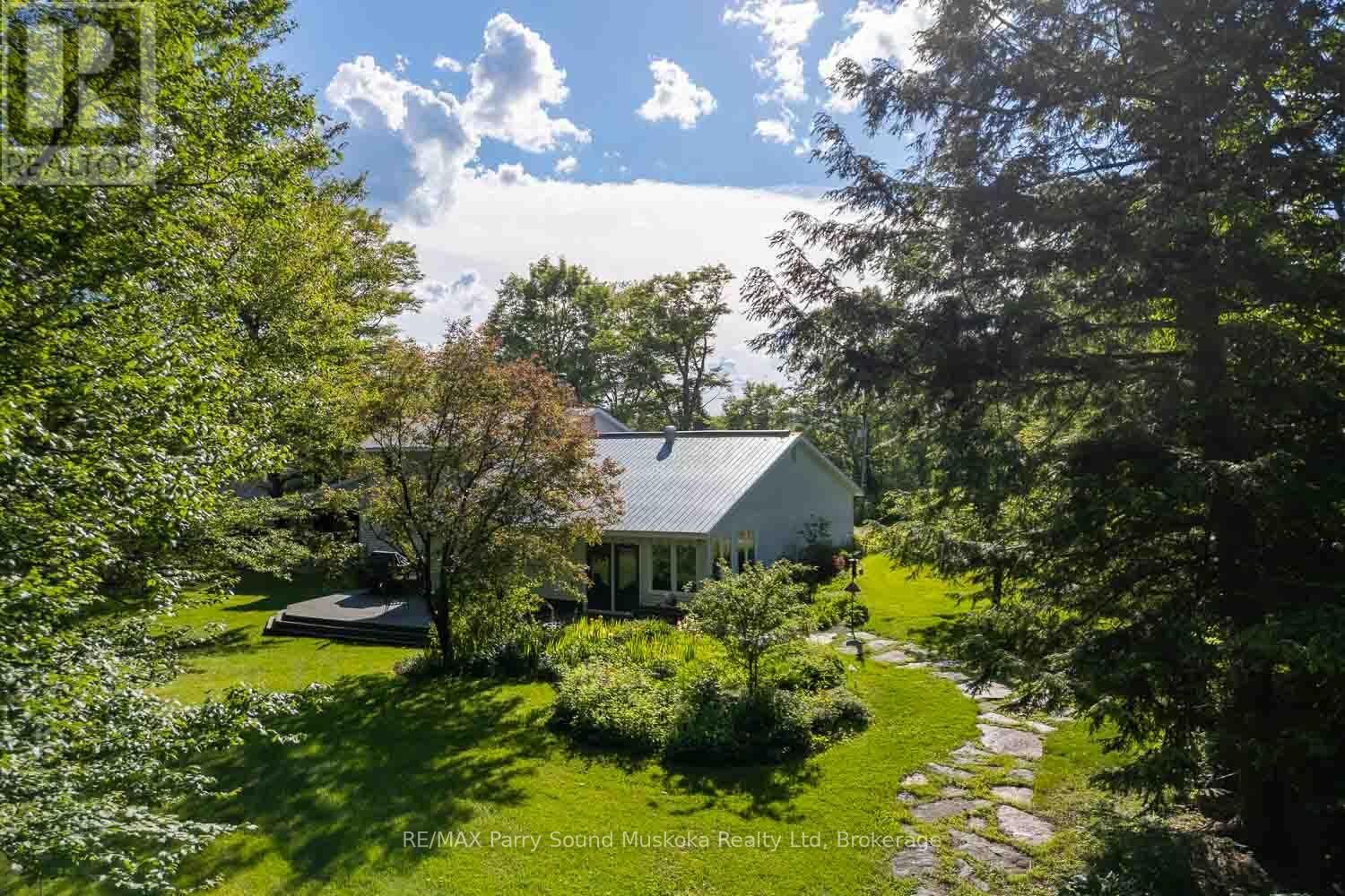 Property Photo: 1284 South Horn Lake Road ON P0A 1C0