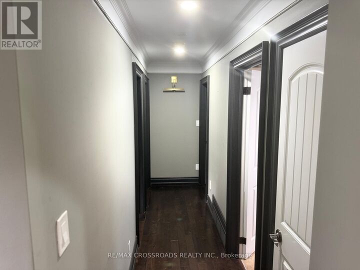 Property Photo:  23 Burnview Crescent  ON M1H 1B4 