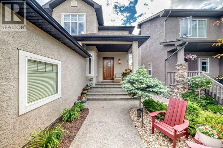 Property Photo: 90 Evergreen Common Southwest AB T2Y 4N7