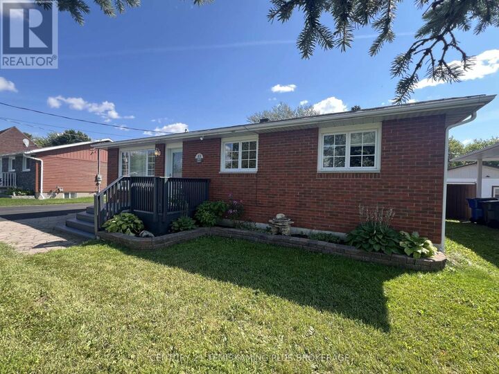 Photo de la propriété: 13 Eighth Street ON P0J 1E0