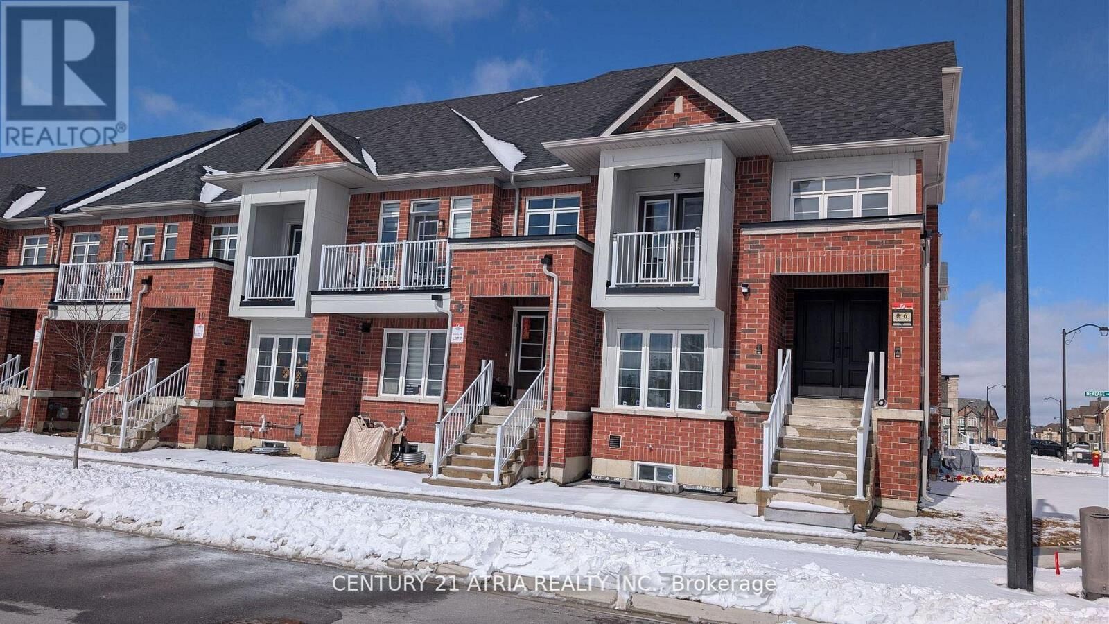 Property Photo: 8 McAlister Avenue ON L4S 0L3