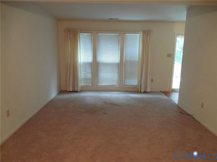 Property Photo:  1527 Yellow Tavern Court  VA 23228 