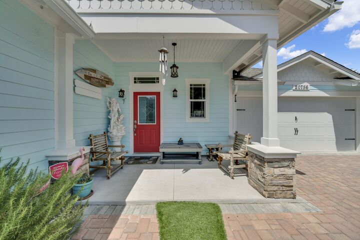 Property Photo: 20756 West End Drive FL 32413